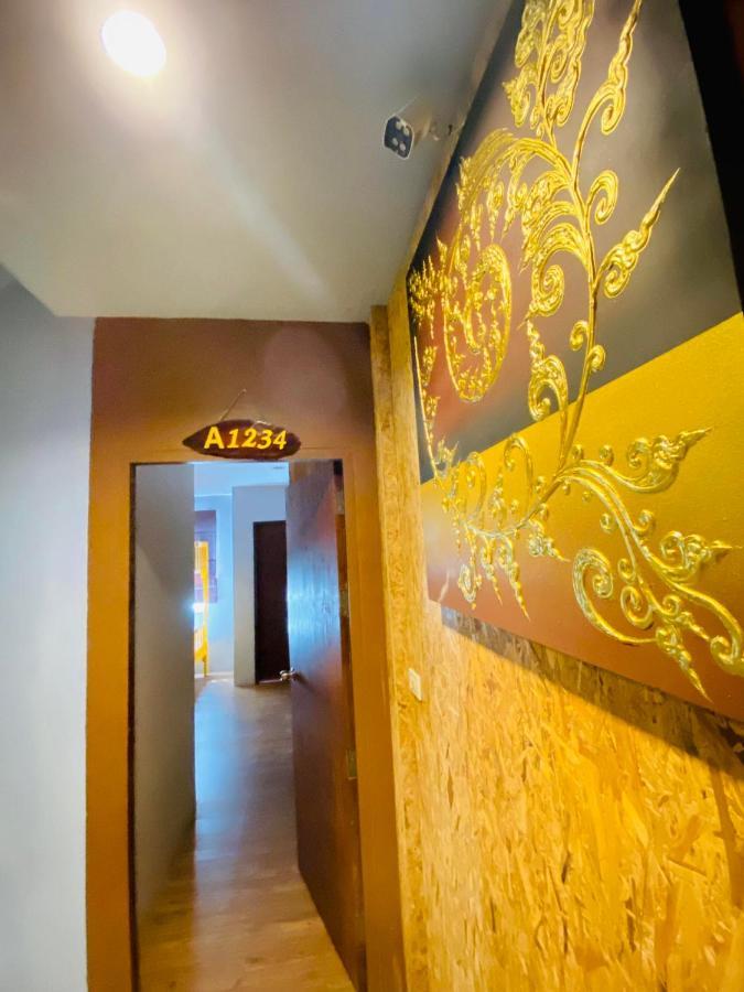 Frutta Hostel Patong Buitenkant foto