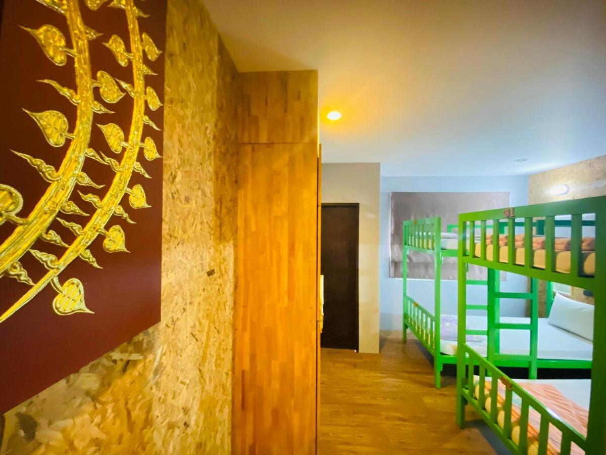 Frutta Hostel Patong Buitenkant foto
